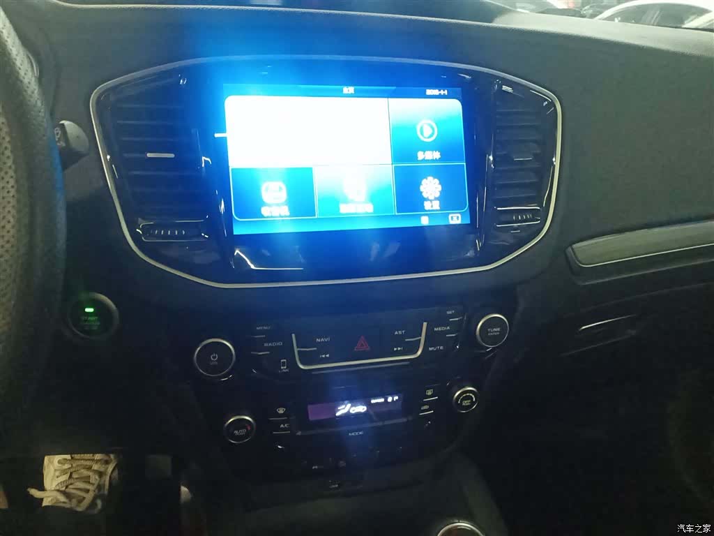 Geely X6, 2017 13