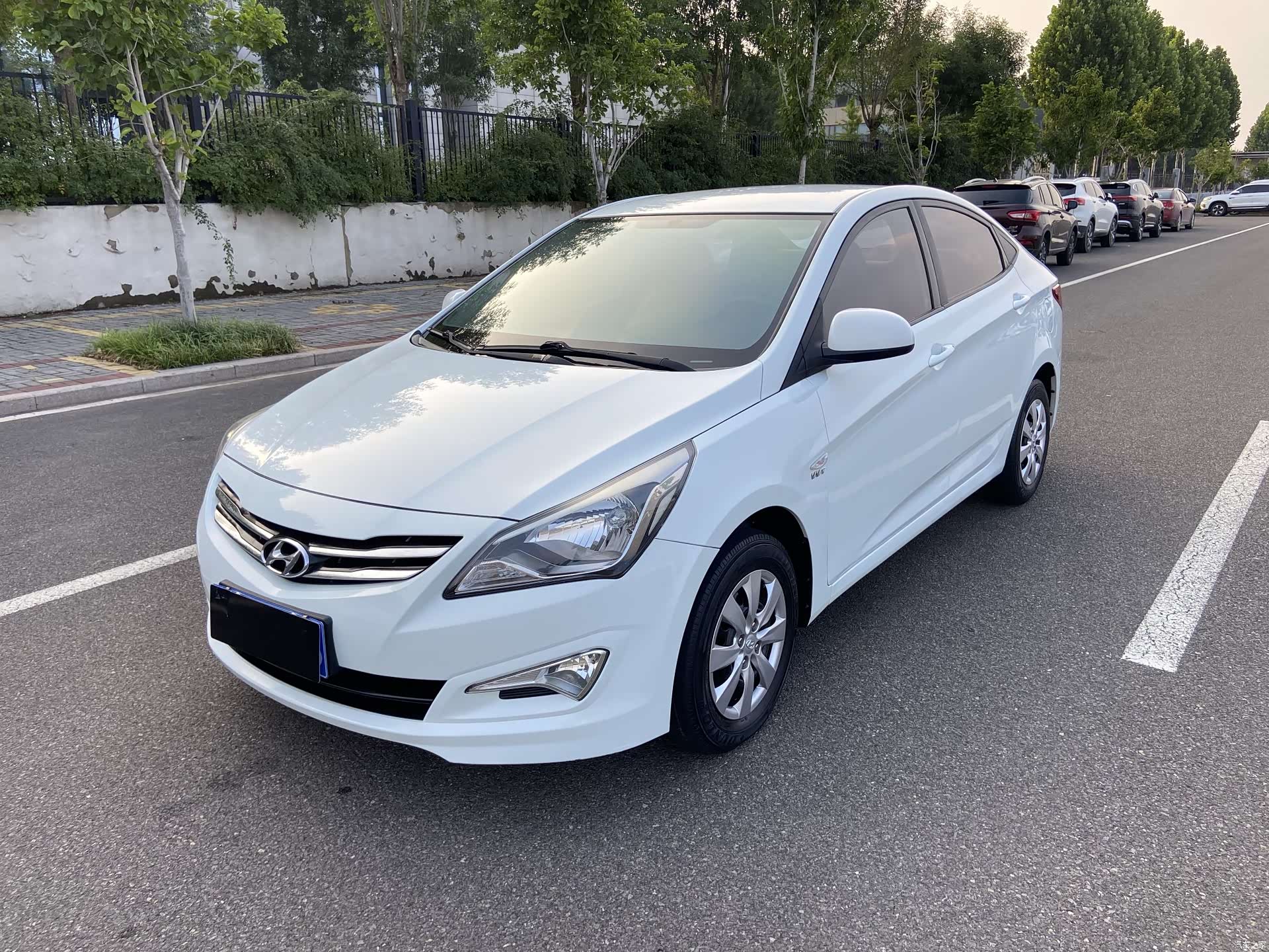 Hyundai GLS, 2014 1