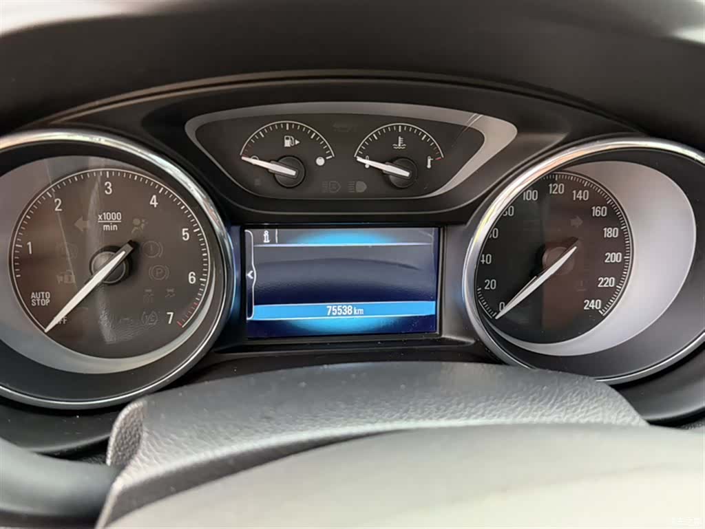 Buick Envision Plus, 2017 8