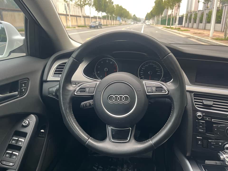 Audi A4L