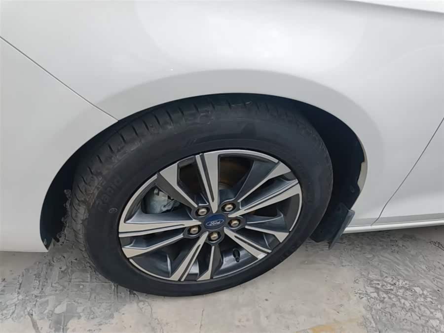Ford Focus 2021, фото 23