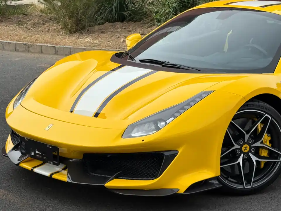 Ferrari 488