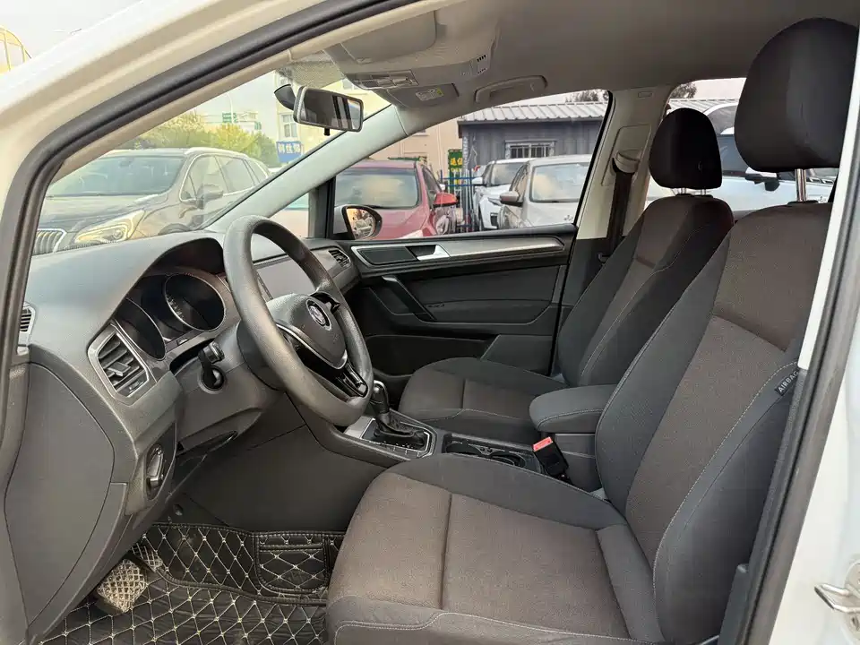 Volkswagen Golf*Jiayu