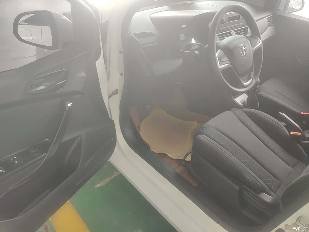Wuling 310, 2017 16