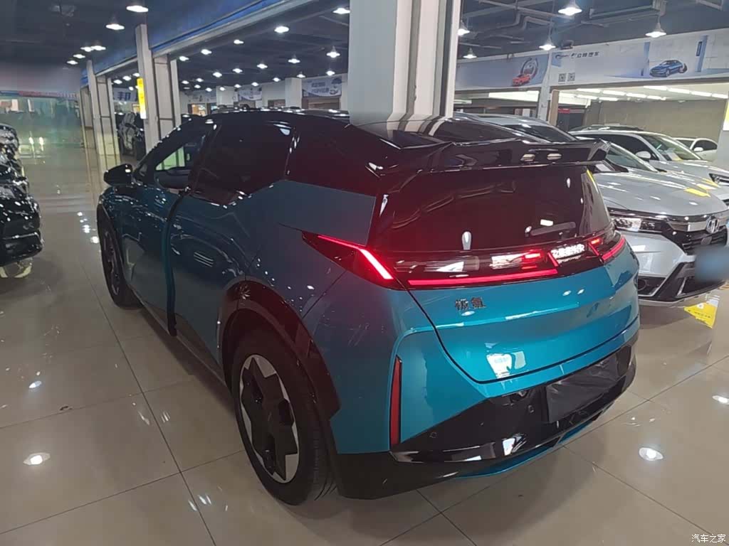 Zeekr X, 2023 все фото