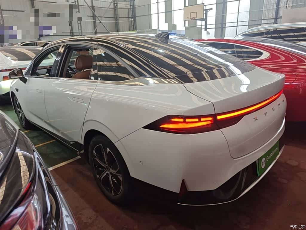 Xpeng P5, 2022 все фото
