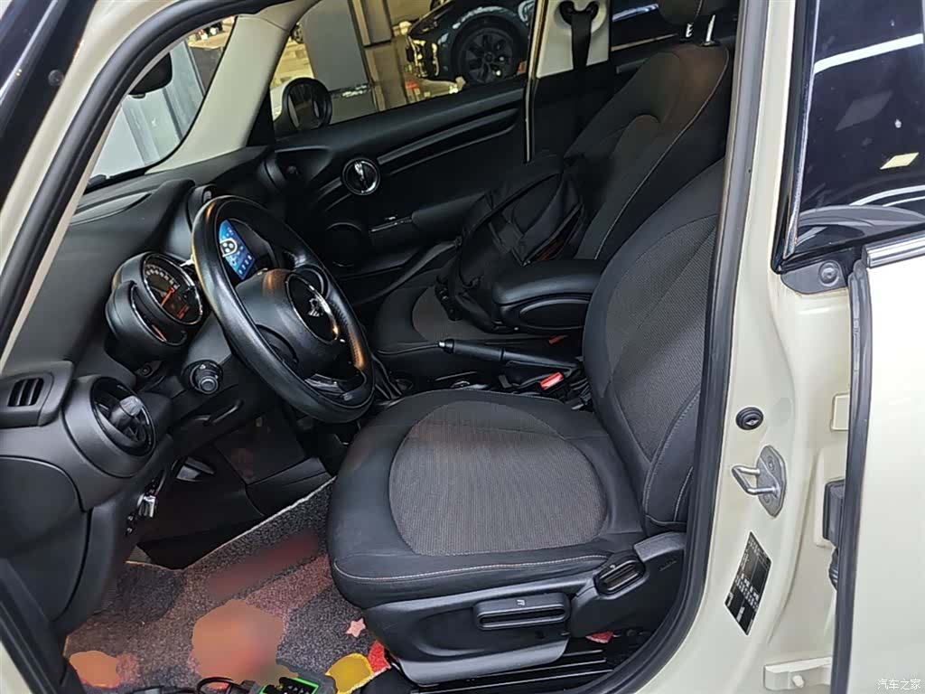 Mini ONE, 2016 15