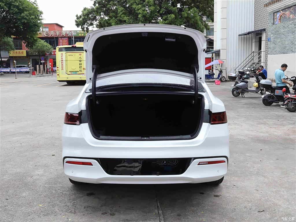 BYD Qin, 2024 15