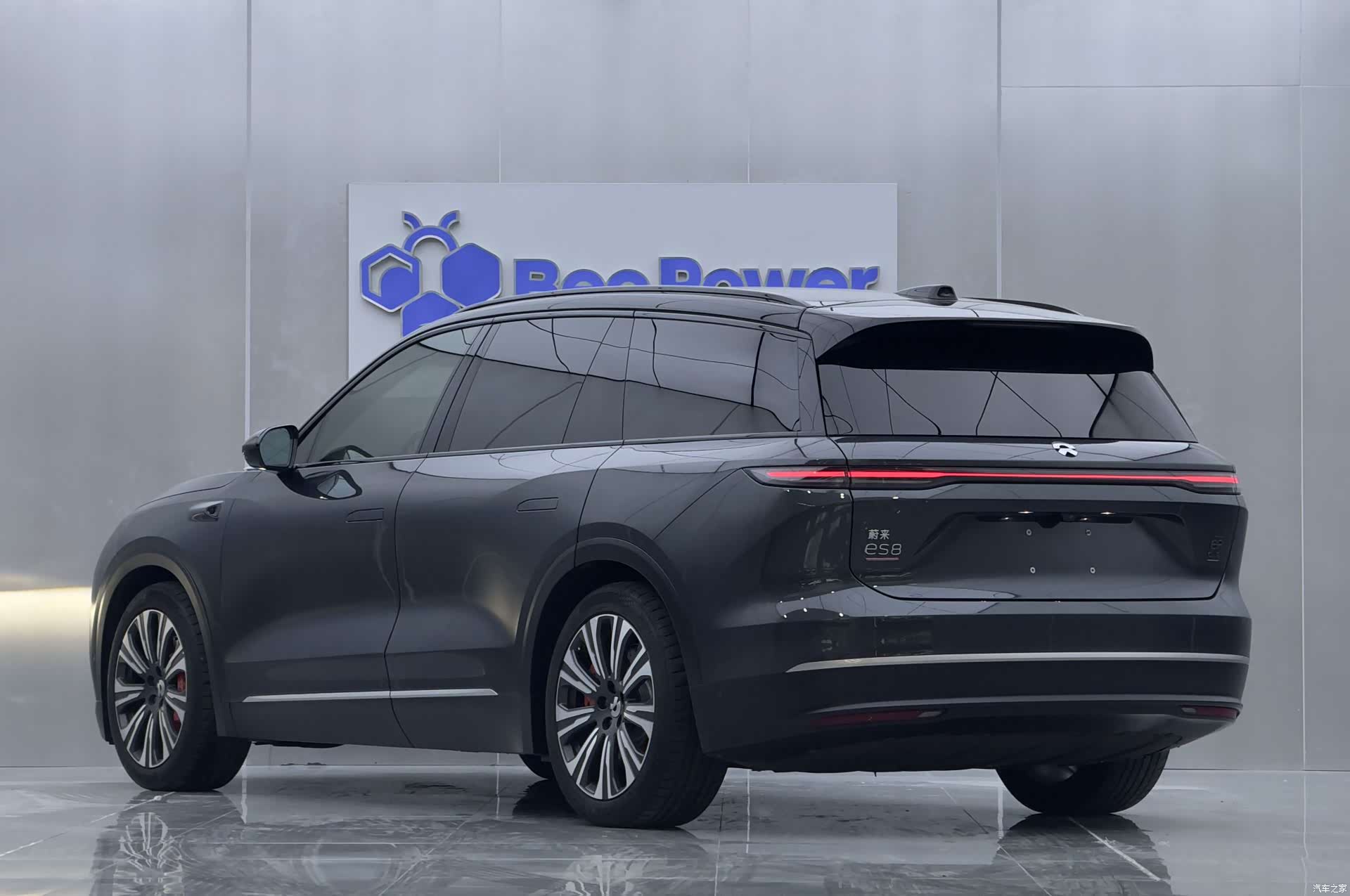 NIO ES8, 2023 8