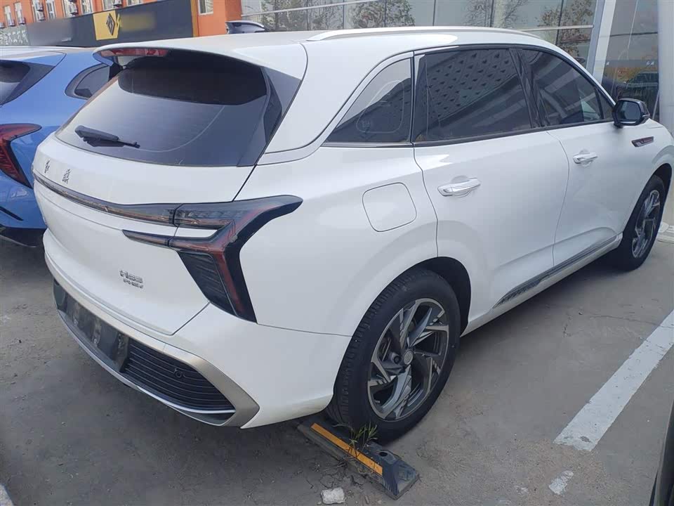 Hongqi HS3 PHEV