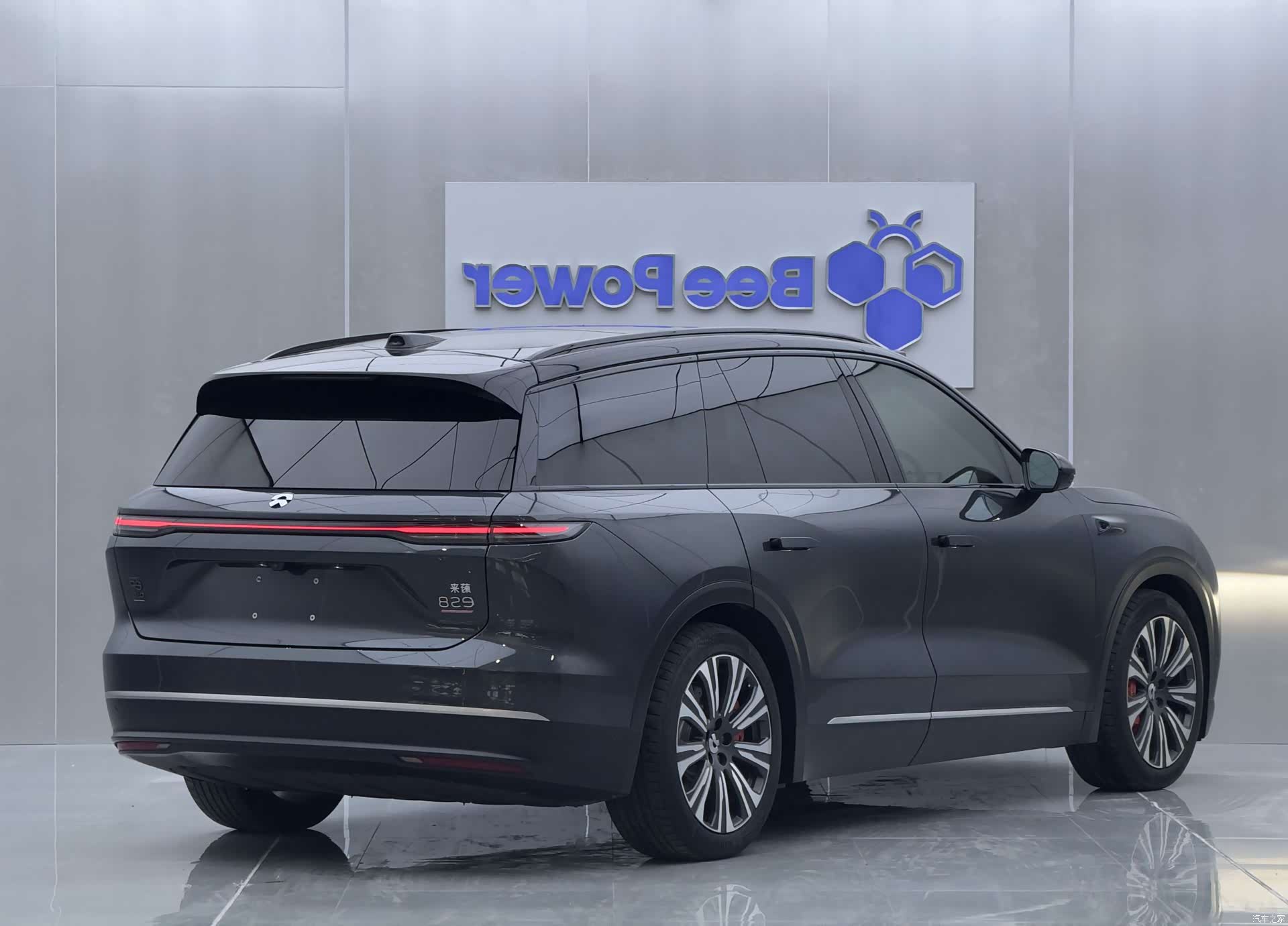 NIO ES8, 2023 6