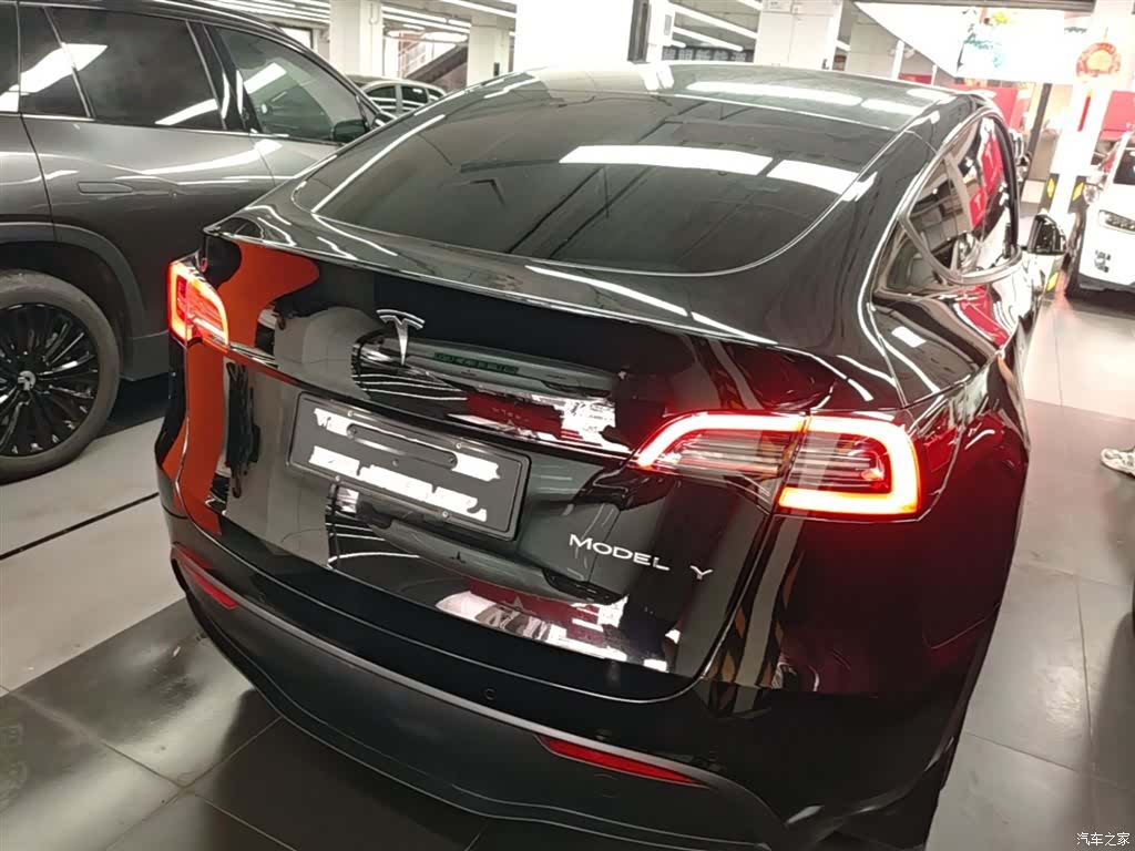 Tesla Model Y, 2021 7