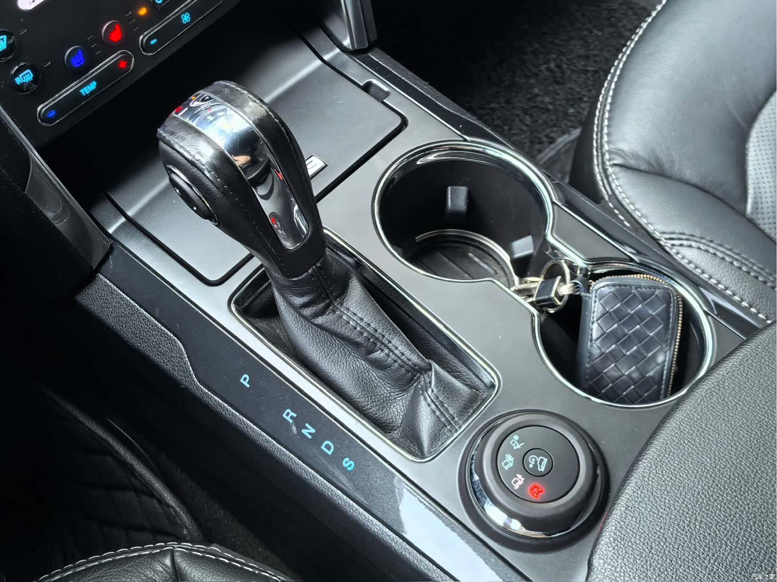 Ford Explorer, 2019 4