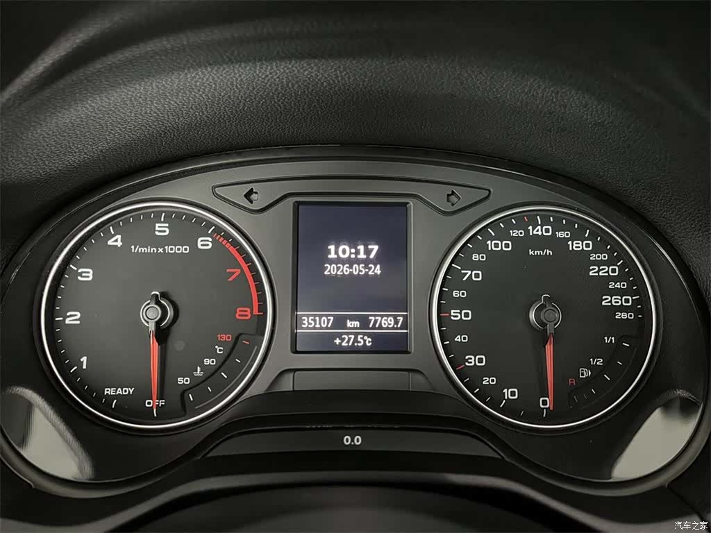 Audi Q2L, 2019 10