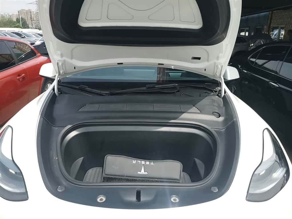 Tesla Model Y, 2022 20