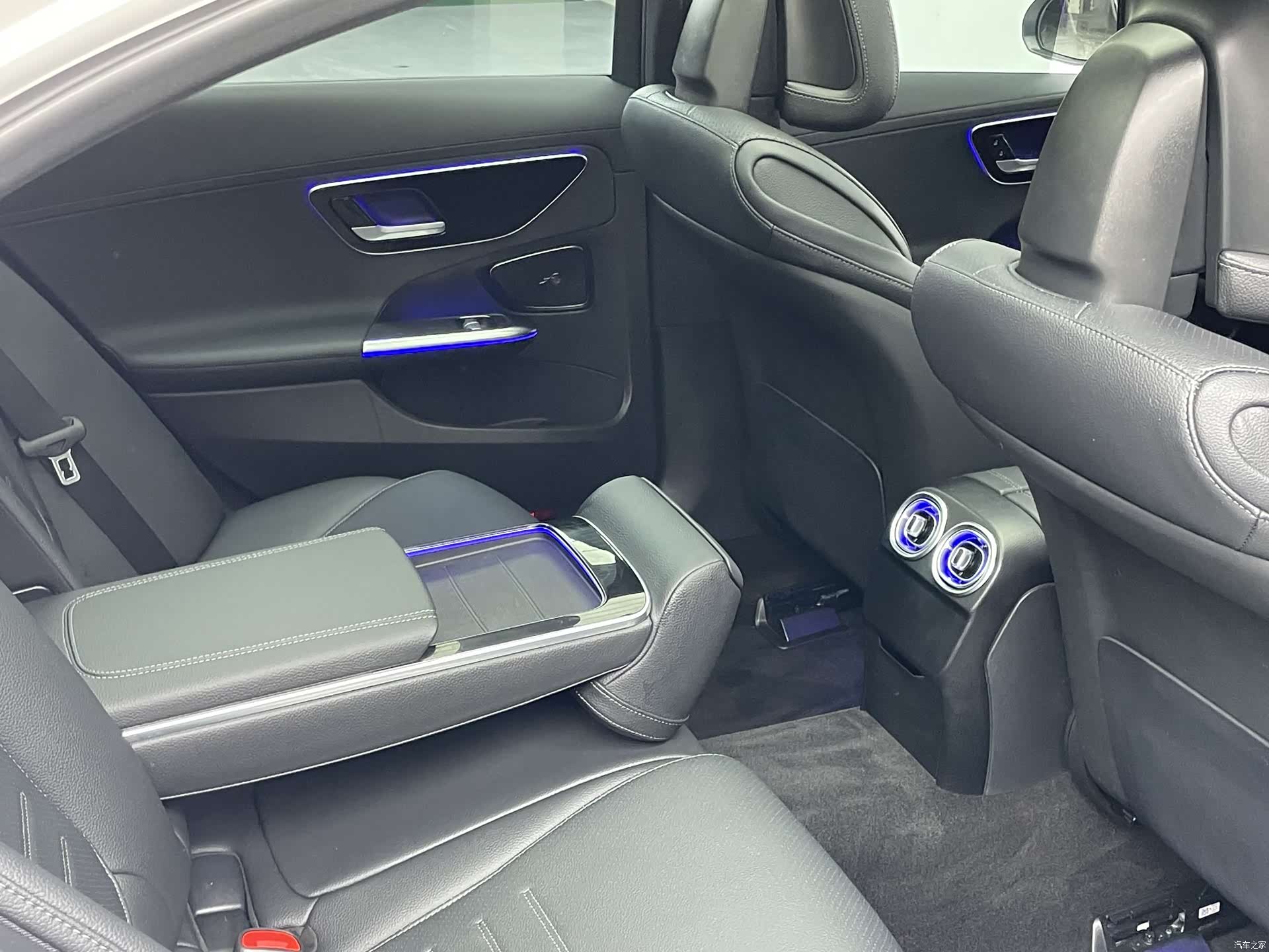 Mercedes-Benz C-Class, 2022 13