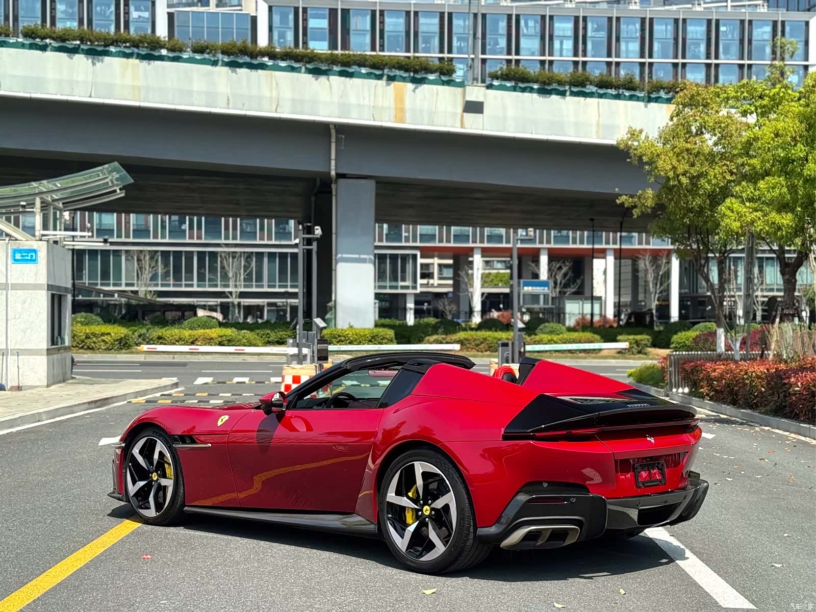 Ferrari 12Cilindri, 2026 9