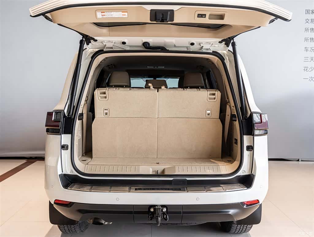 Toyota Land Cruiser, 2025 18