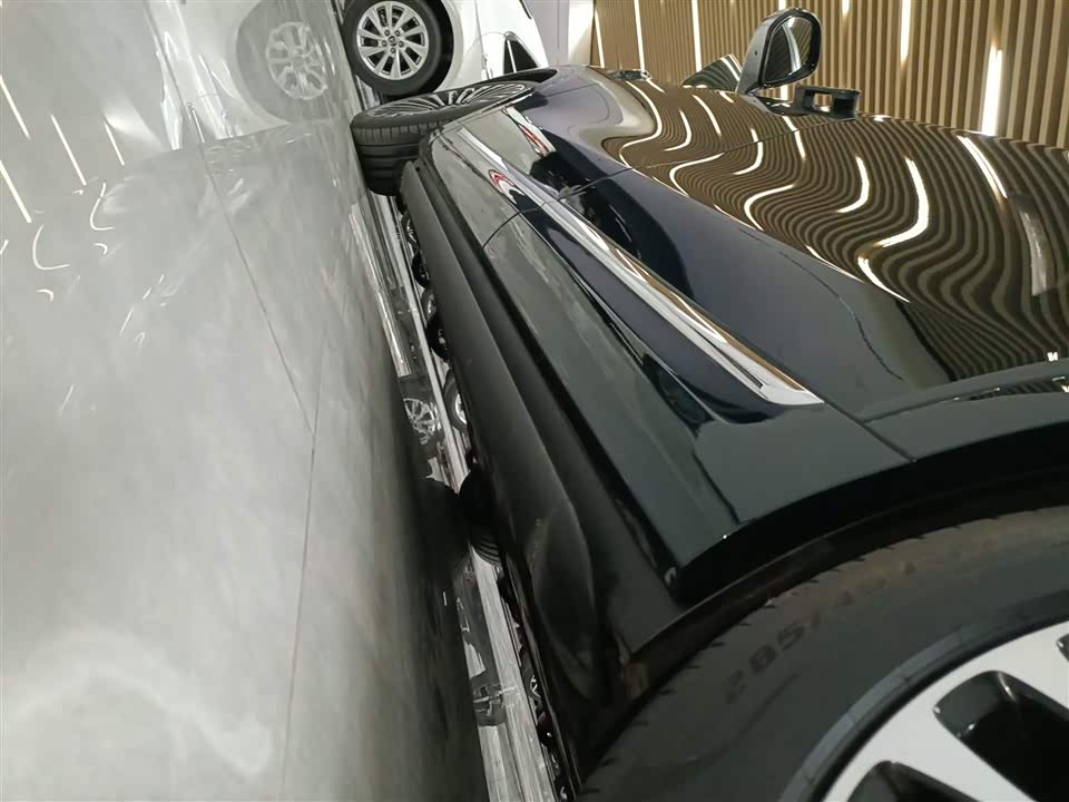 AITO Ask the world M9