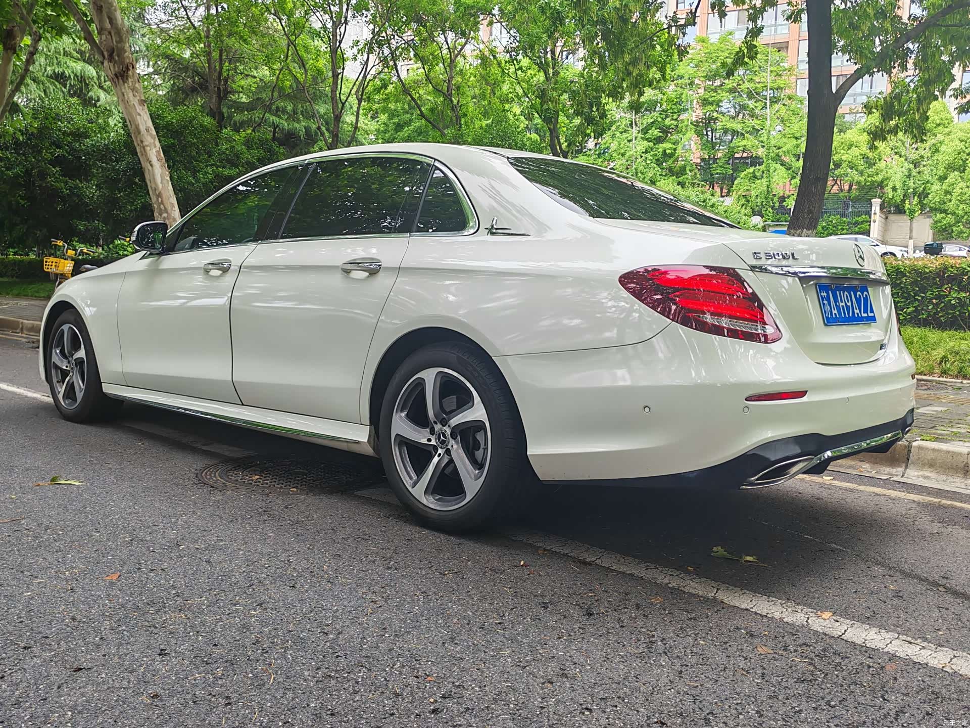 Mercedes-Benz E-Class, 2019 4