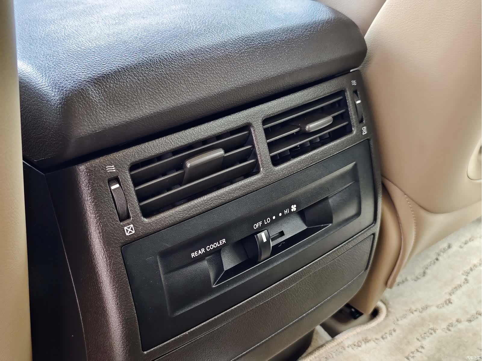 Toyota Land Cruiser, 2012 17