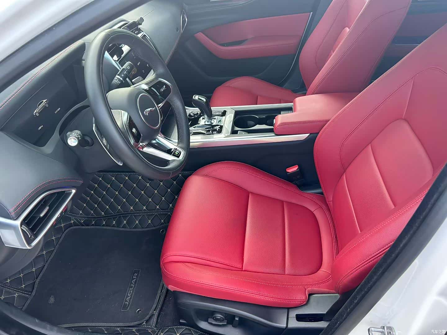 Land Rover XEL, 2023 4