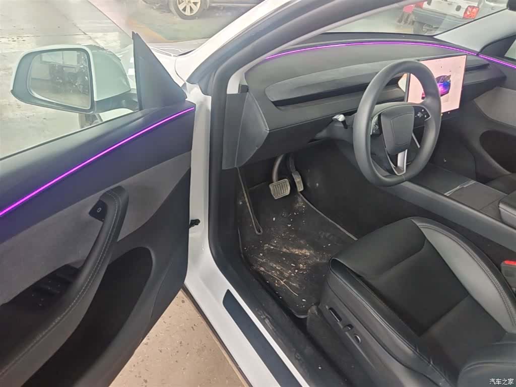 Tesla Model Y, 2025 16