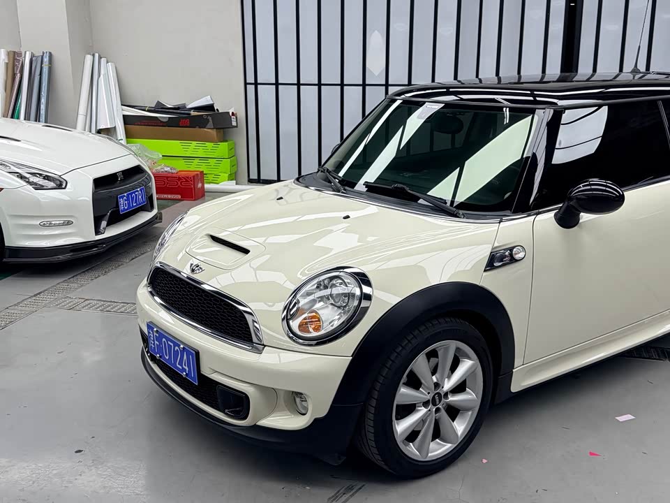 MINI MINI