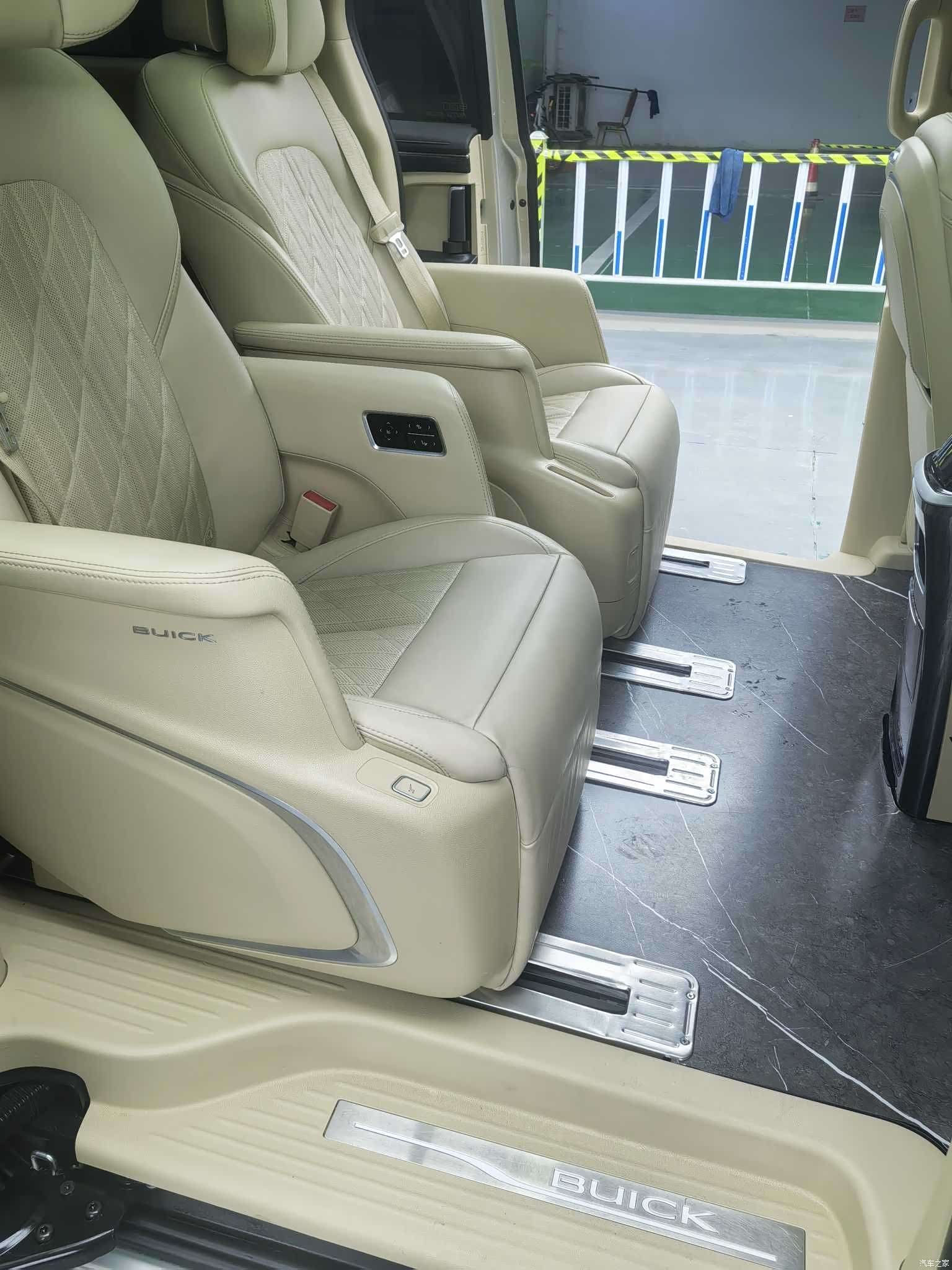 Buick GL8, 2022 9