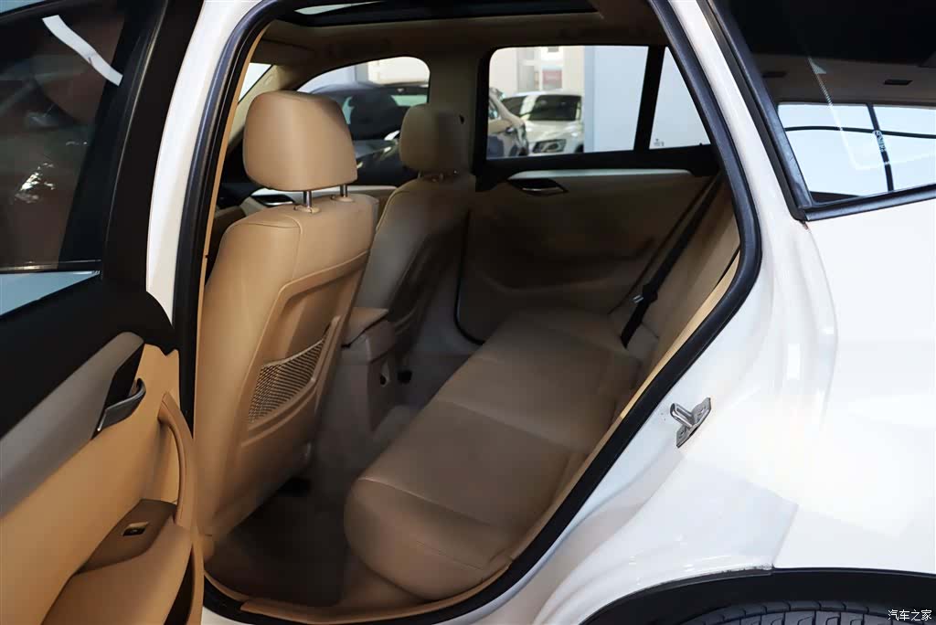 BMW X1, 2012 все фото