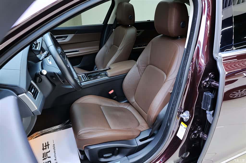 Land Rover XFL, 2018 26