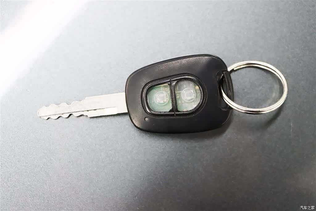 BAIC E Series, 2014 11