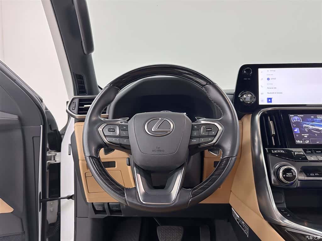 Lexus LX, 2023 15