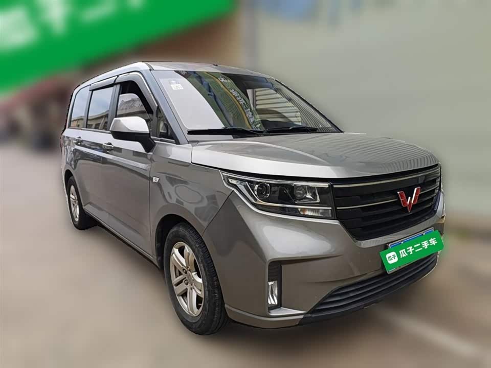 Wuling Wuling Hongguang PLUS