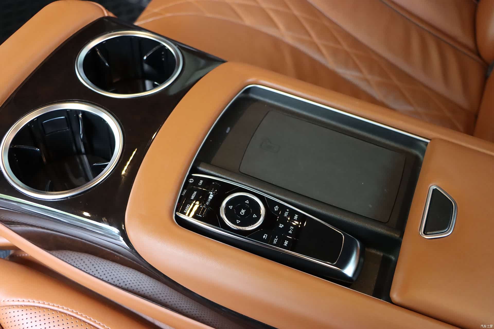 Maybach S-Class, 2020 32