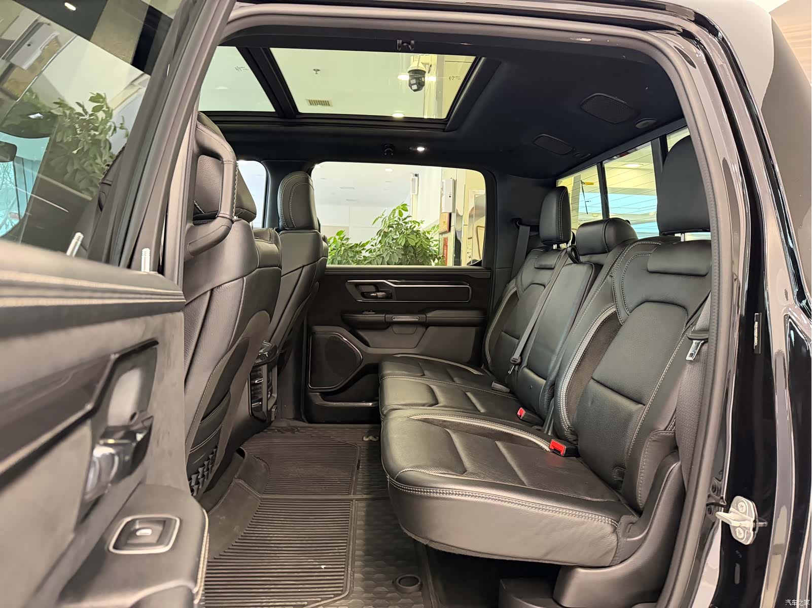 RAM Trucks, 2023 13