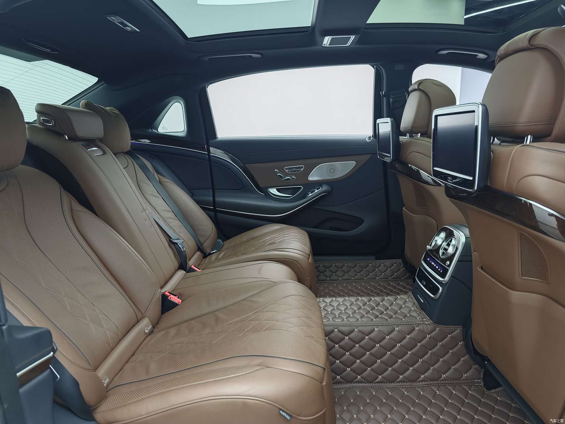 Maybach S-Class, 2017 18