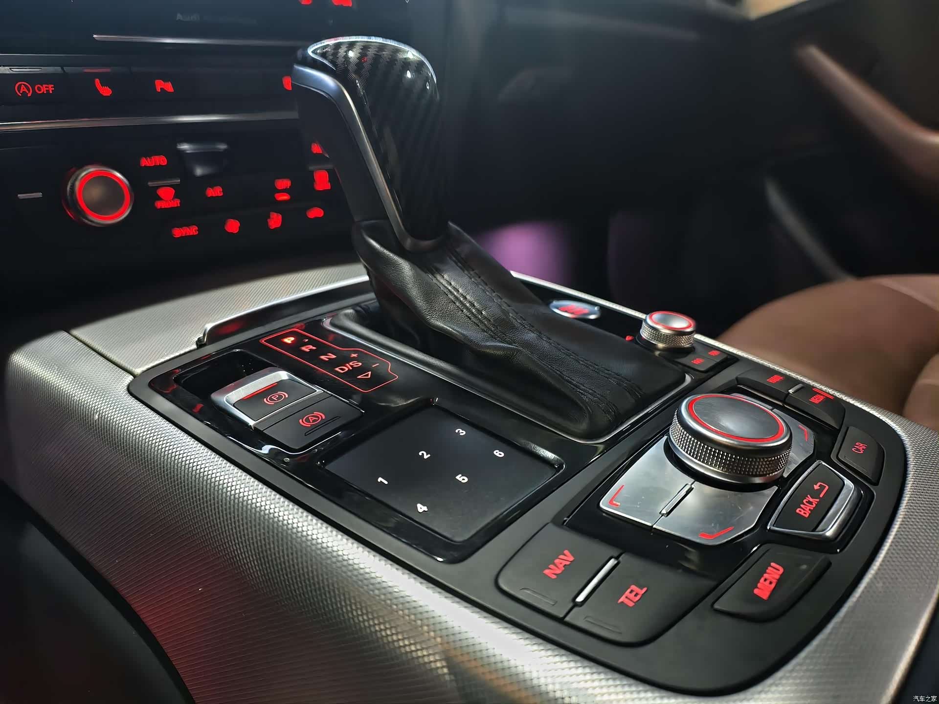 Audi A6L, 2016 12