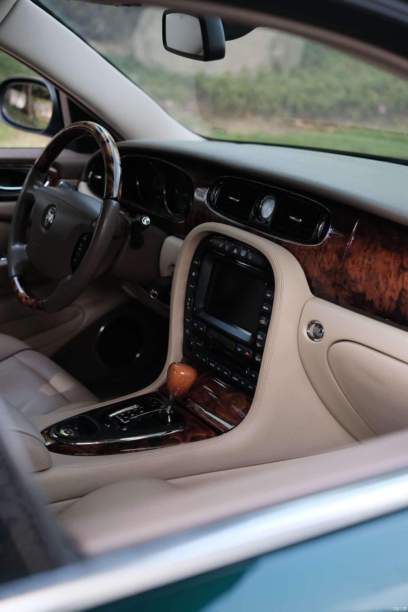 Jaguar XJ, 2007 13