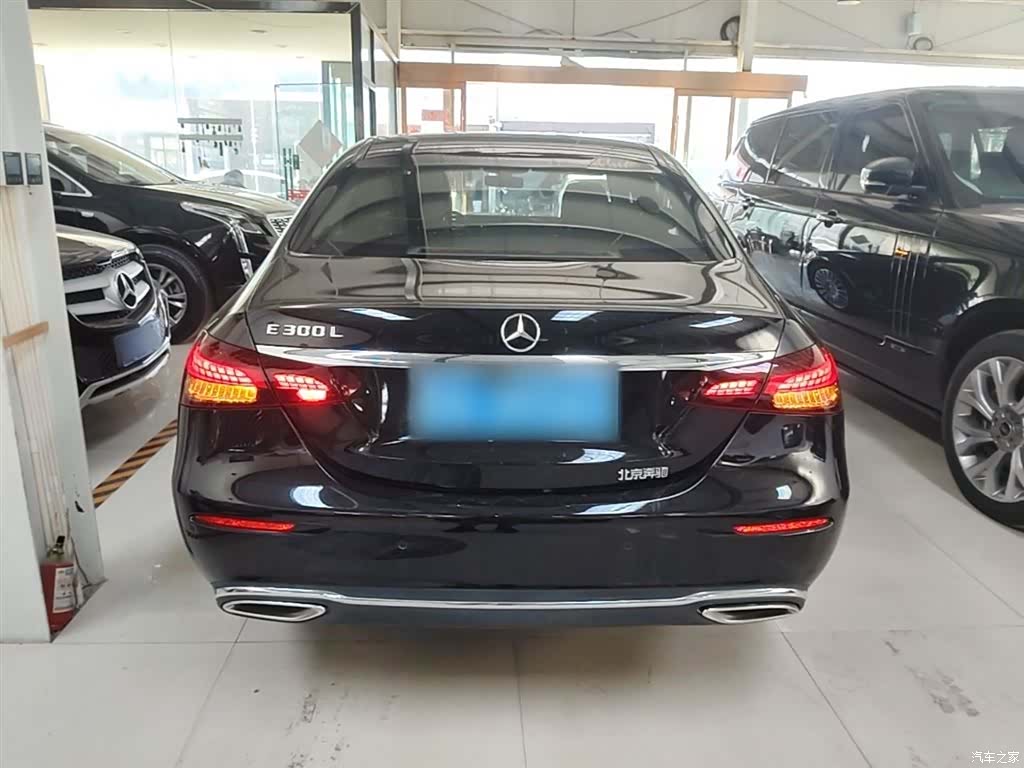 Mercedes-Benz E-Class, 2022 6