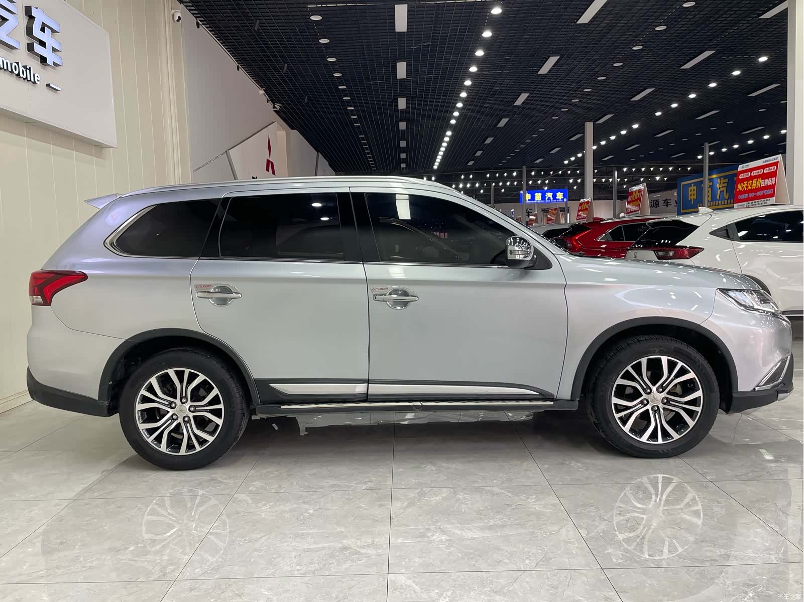 Mitsubishi Outlander, 2016 9