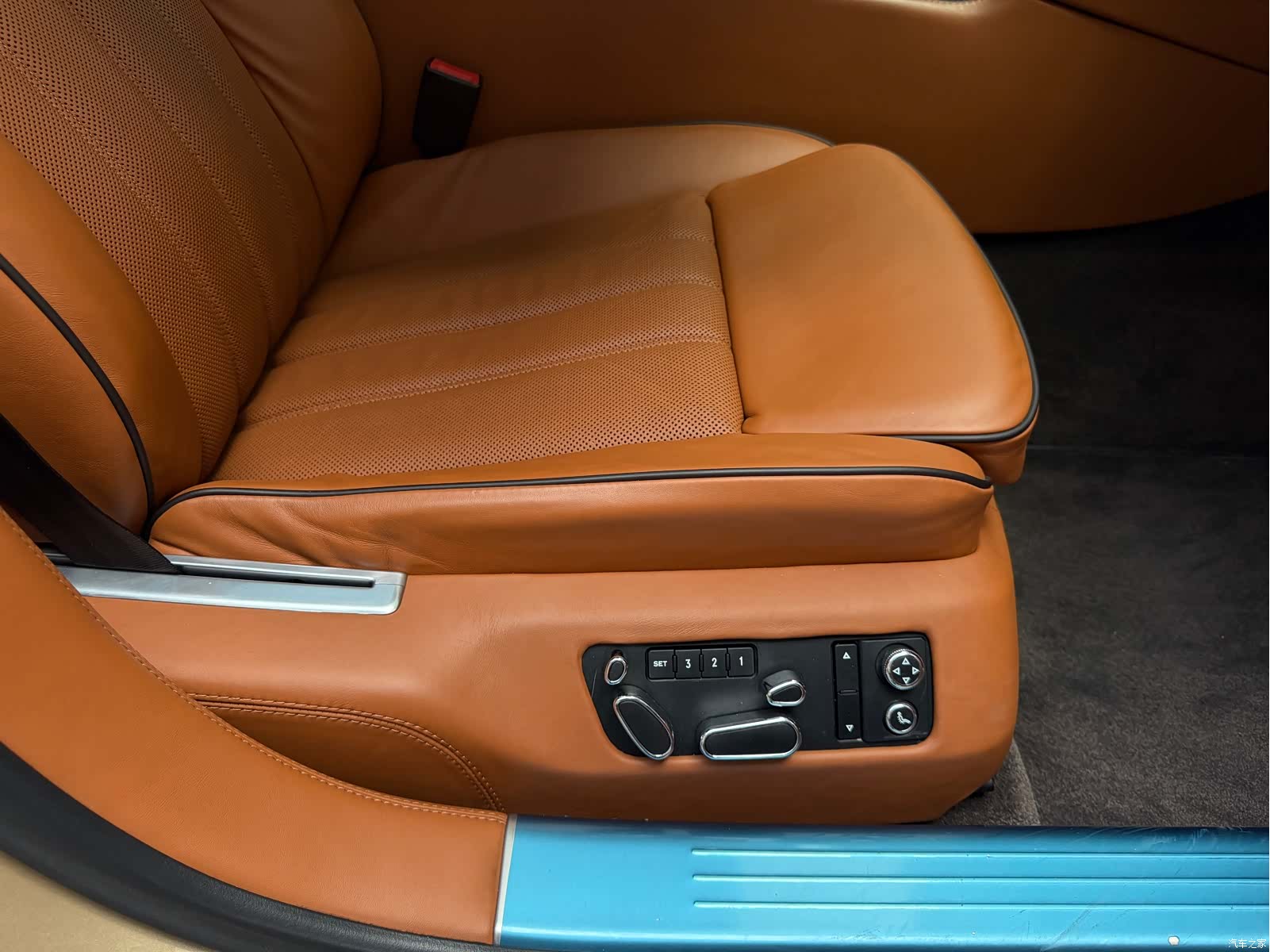 Bentley Flying Spur, 2012 34