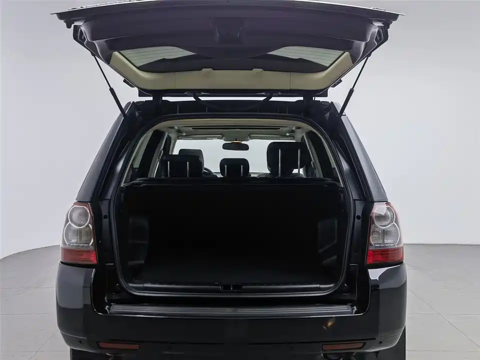 Land Rover Freelander 2