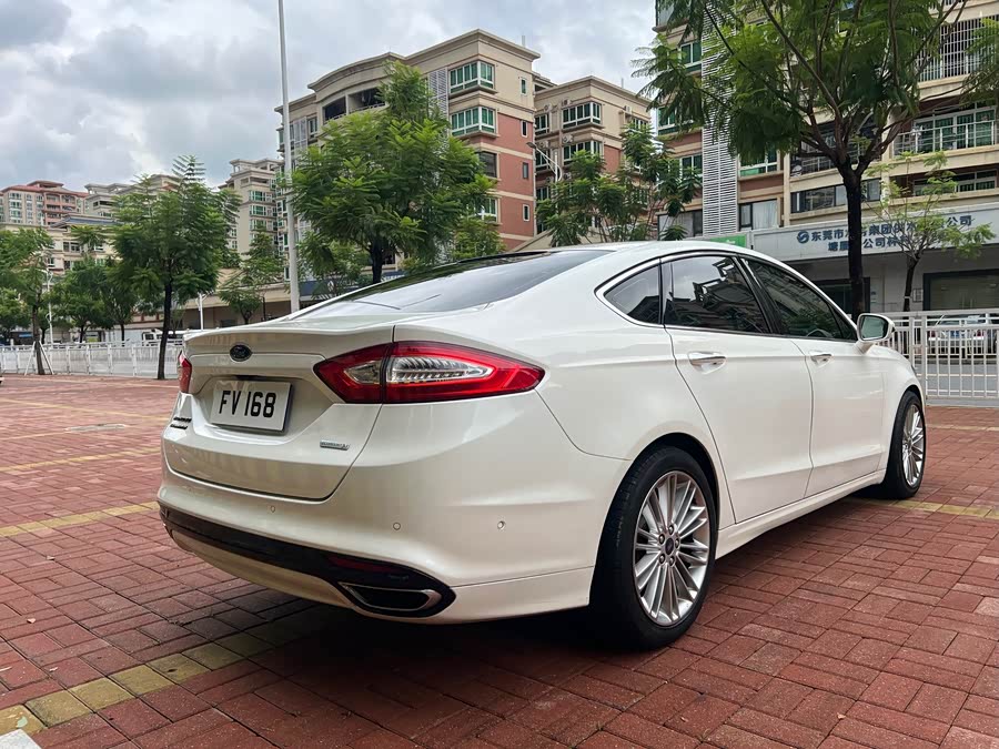 Ford Mondeo 2014, фото 6