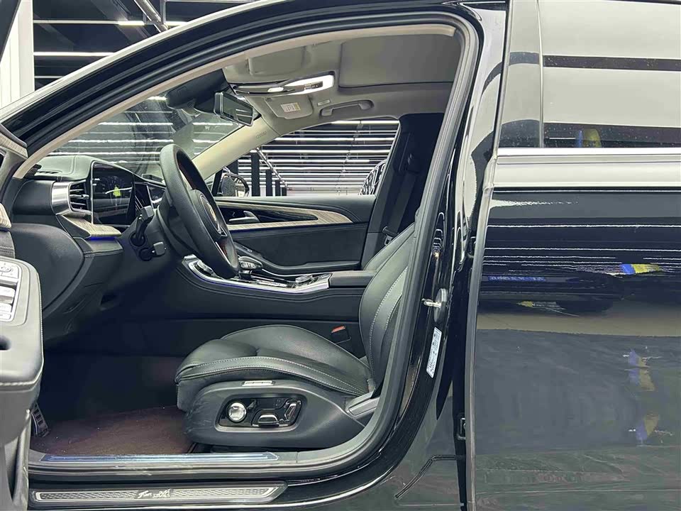 Hongqi H9 Hongqi H9