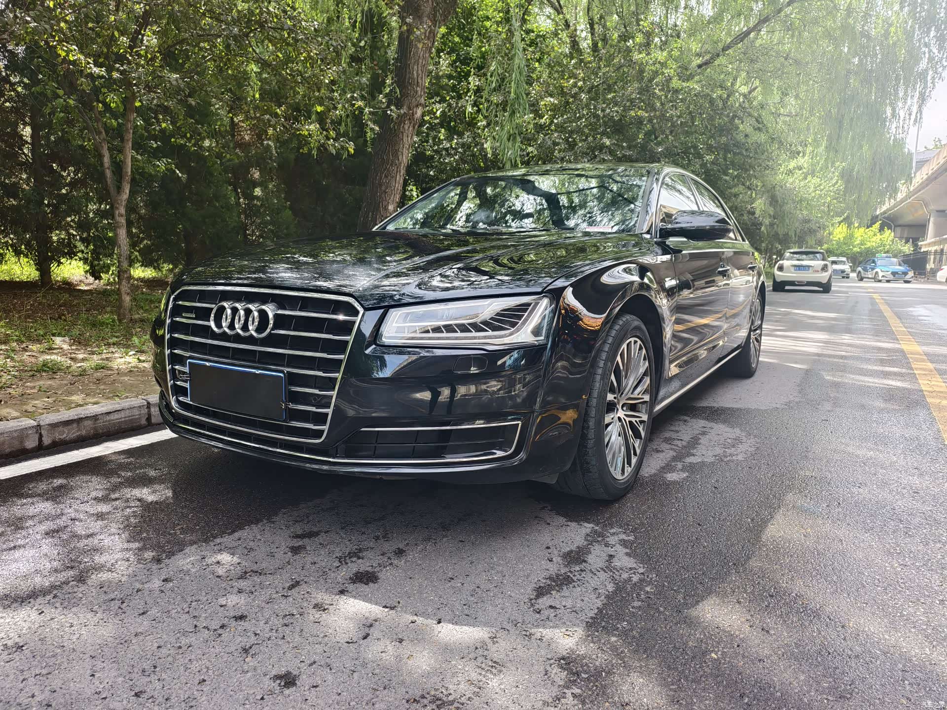 Audi A8L, 2017 1