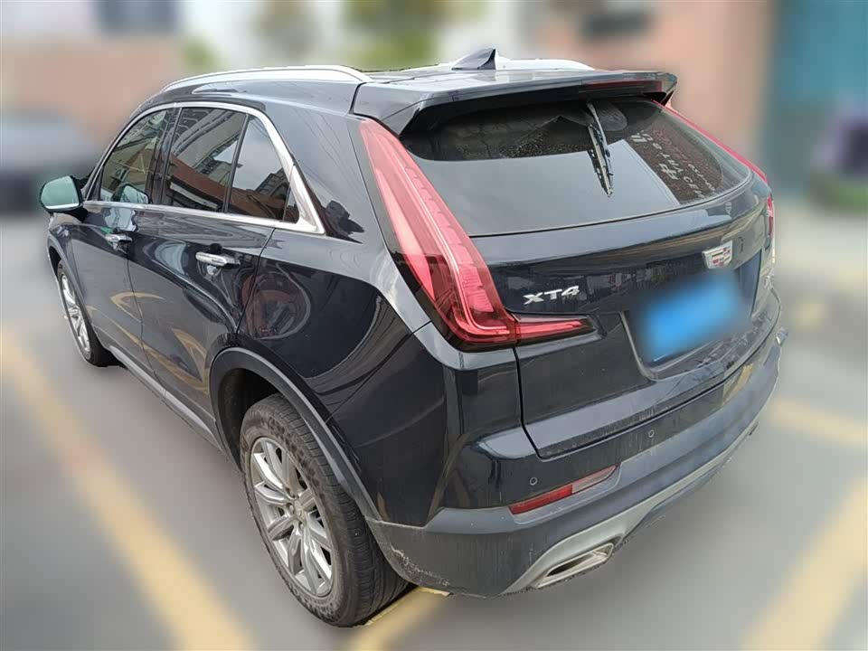 Cadillac XT4