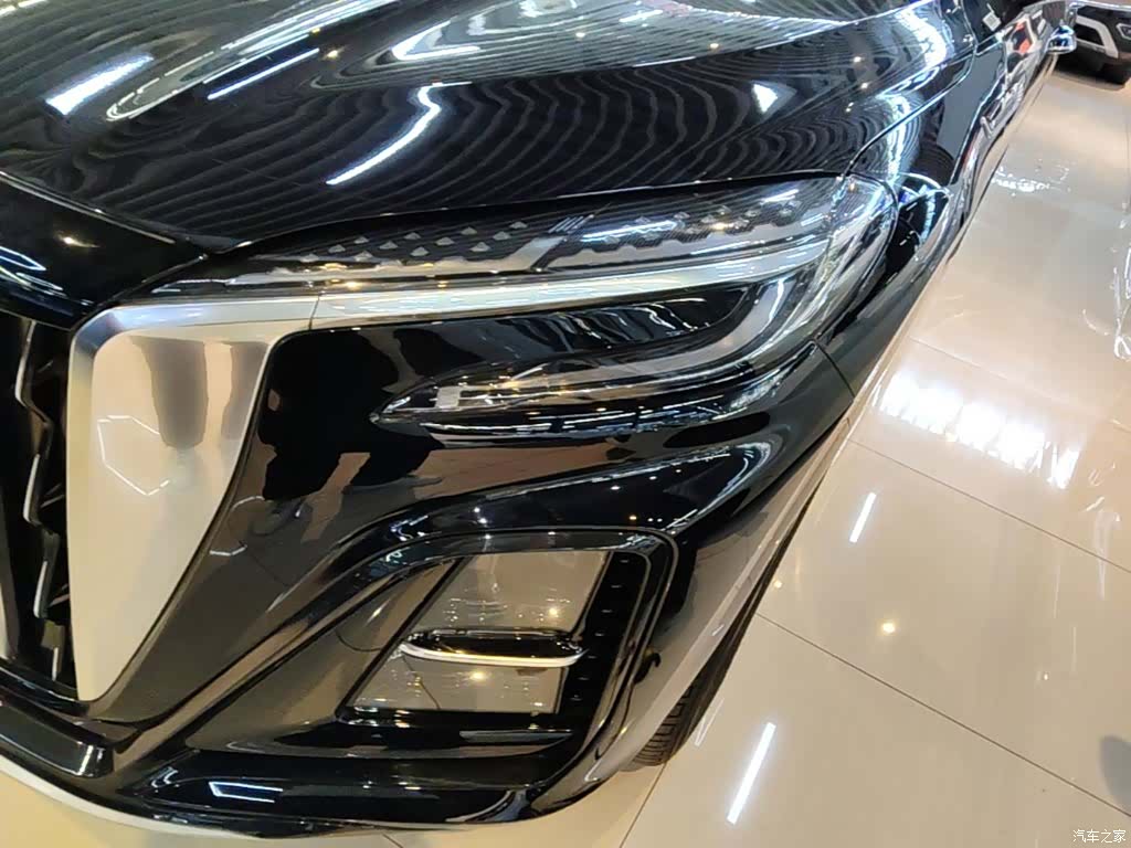 Hongqi HS3, 2026 24