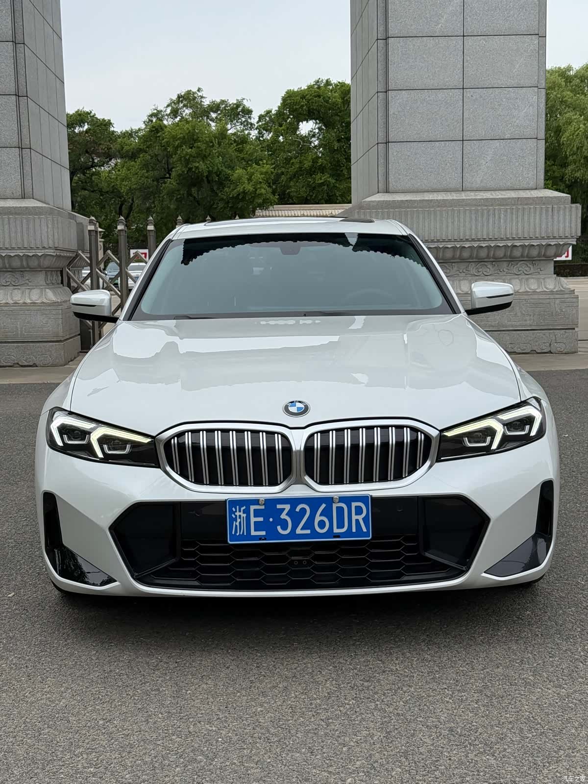 BMW 3 Series, 2023 2
