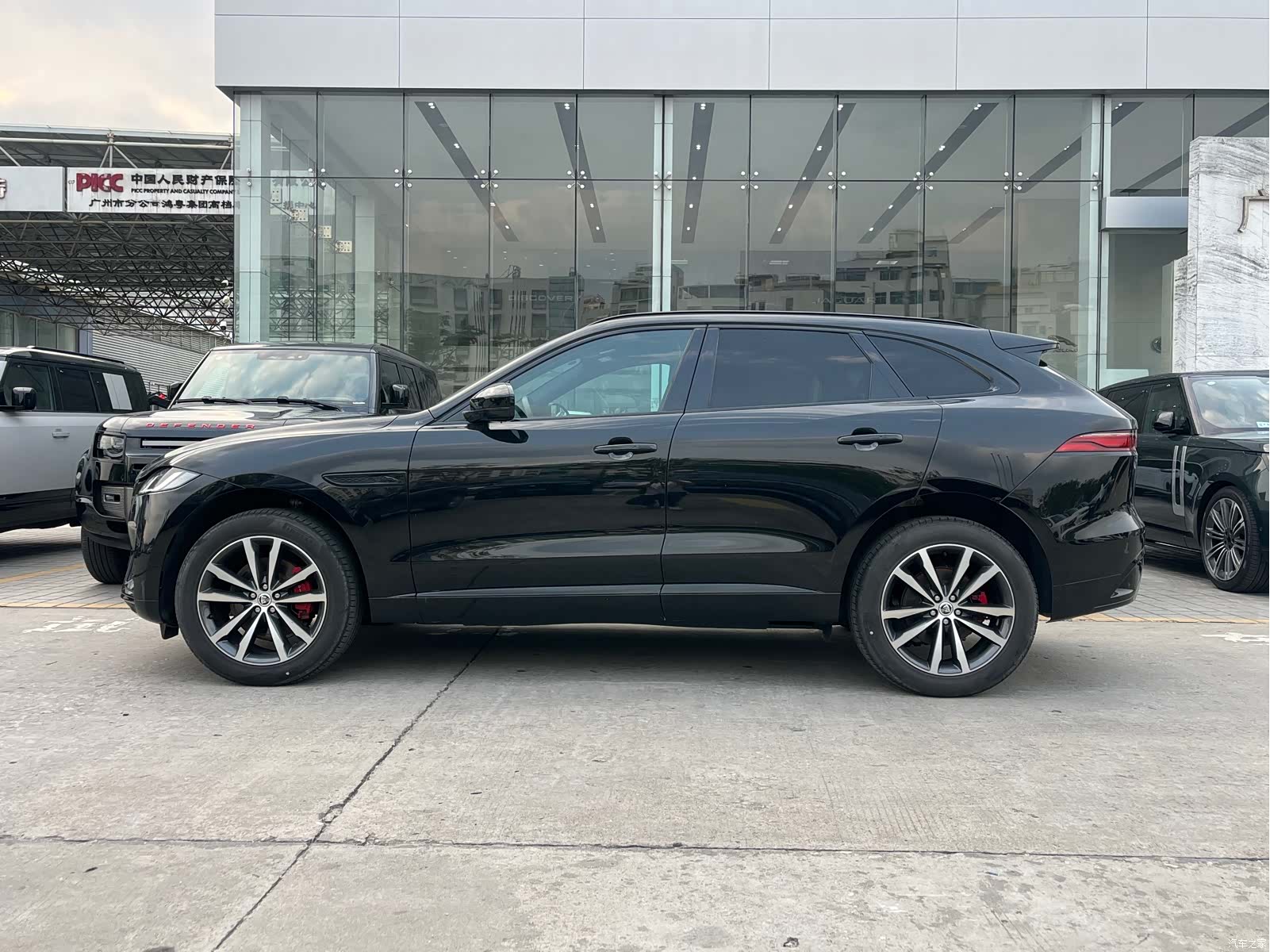 Jaguar F-PACE, 2024 9
